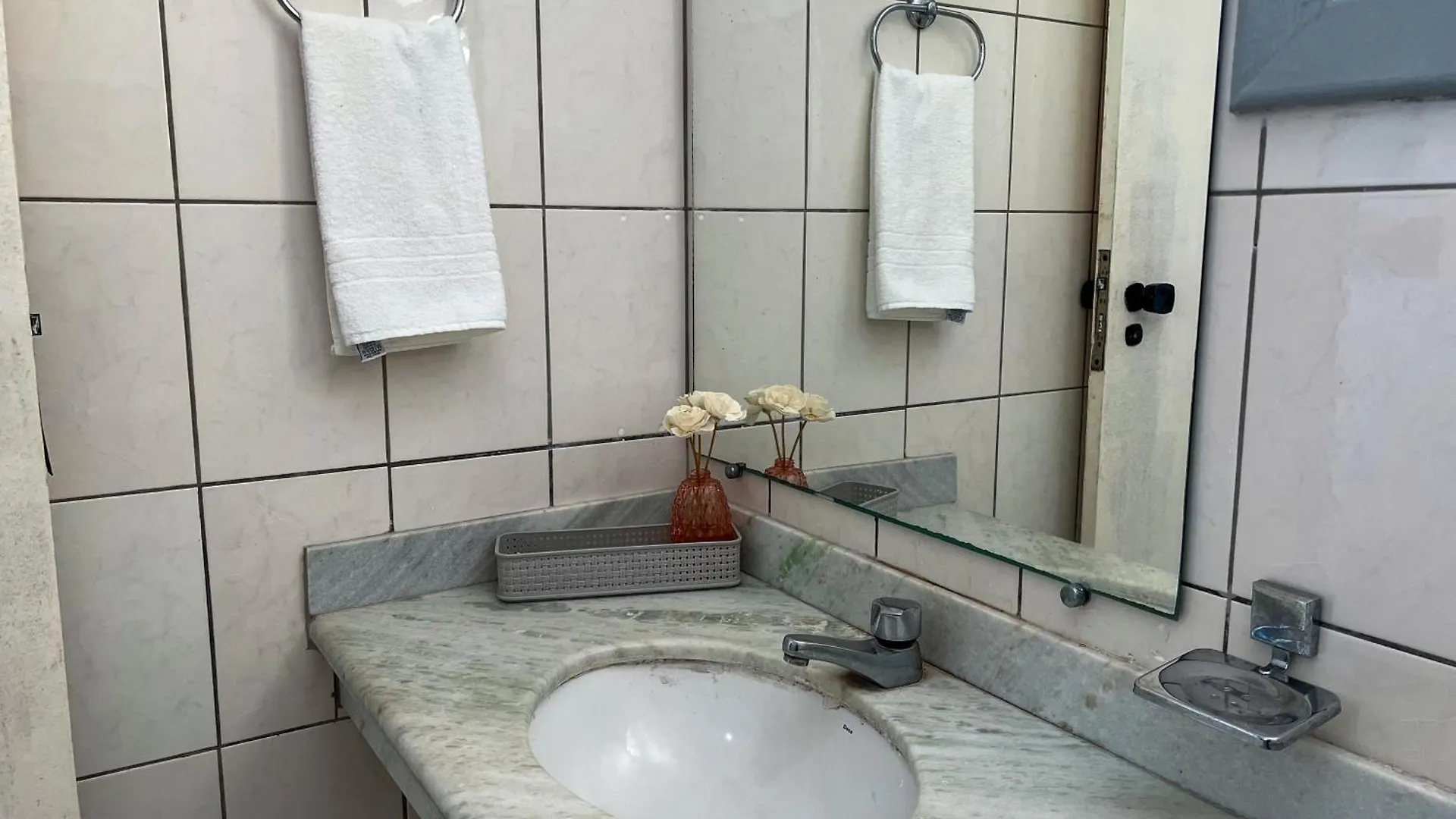 550M Da Praia; 2 Quartos; Wifi 300Mbs; Piscina; Churrasqueira; Estacionamento Gratuito 1 Carro 0*, بورتو سيغورو