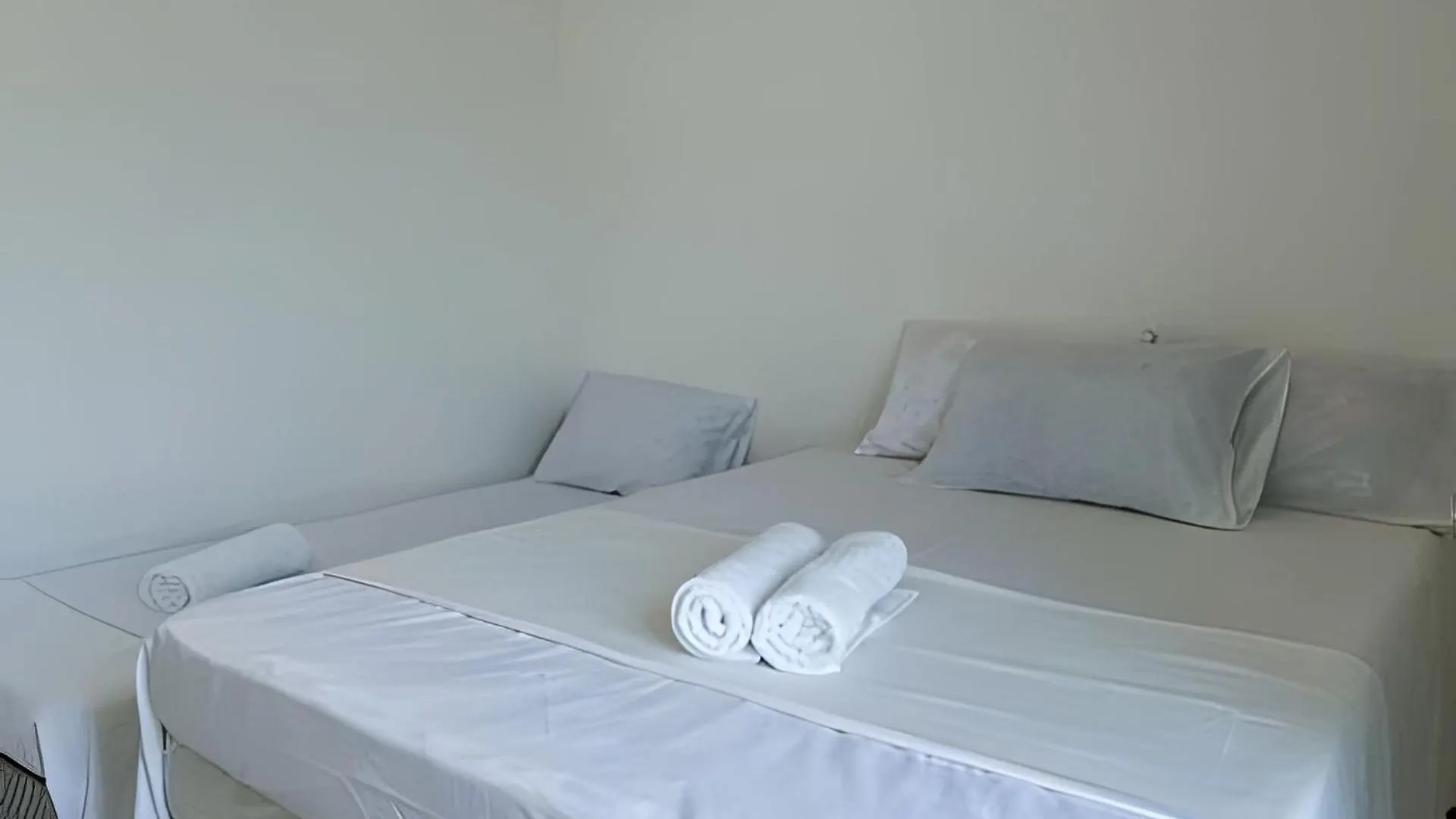 550M Da Praia; 2 Quartos; Wifi 300Mbs; Piscina; Churrasqueira; Estacionamento Gratuito 1 Carro بيت للعطل