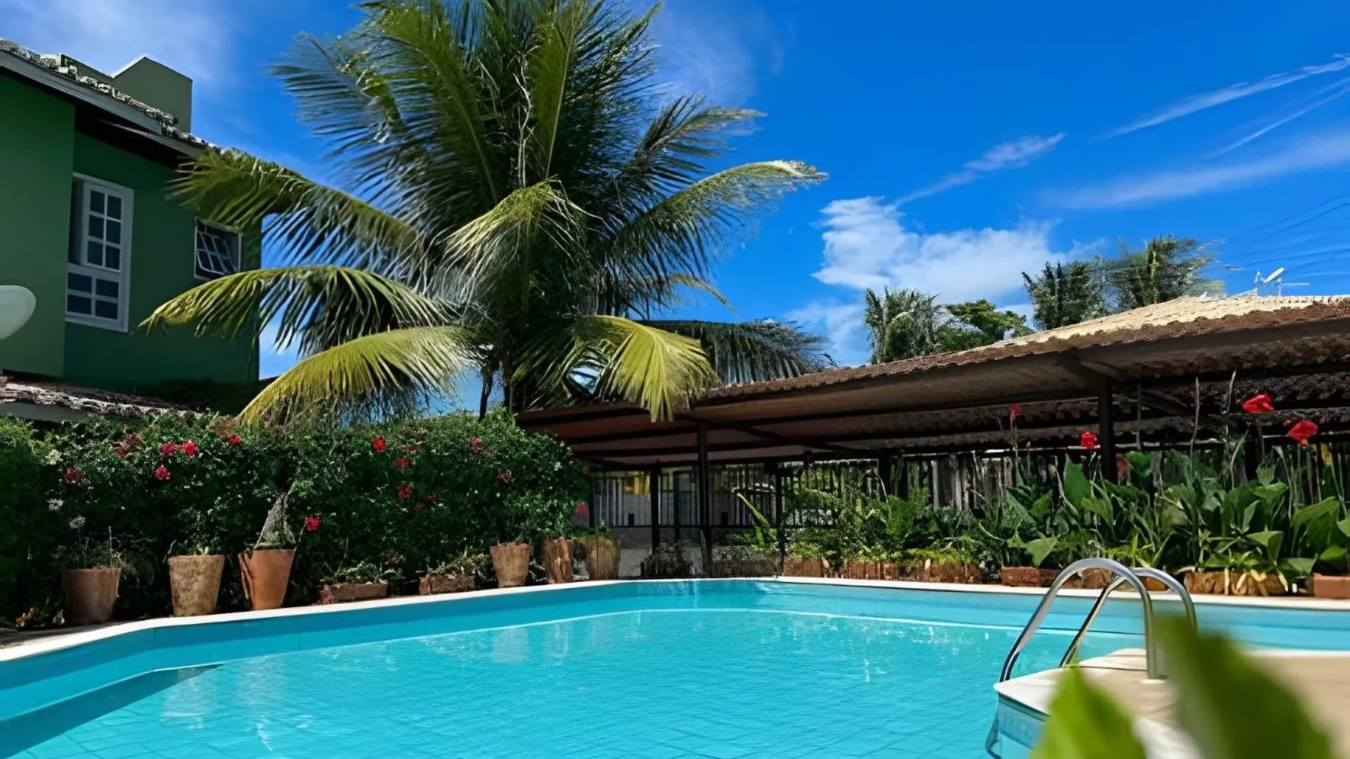 550M Da Praia; 2 Quartos; Wifi 300Mbs; Piscina; Churrasqueira; Estacionamento Gratuito 1 Carro